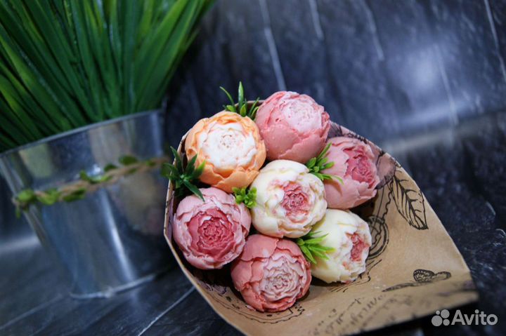 Шоколадные букеты, цветы из бельгийского шоколада