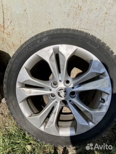 Литые диски R17 5x112 BMW Double Spoke 564/VAG