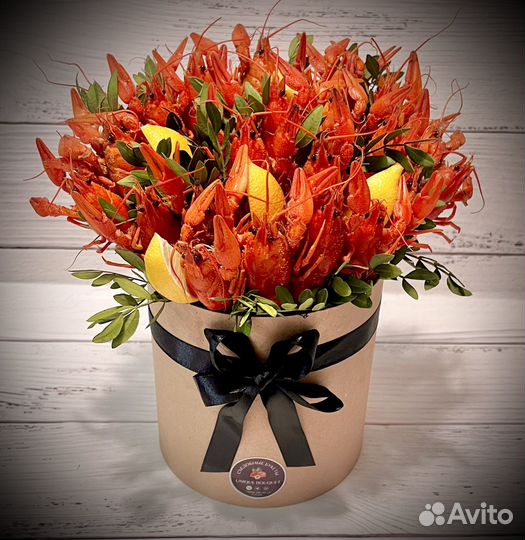 Съедобные букеты для мудчин из раков и крабов