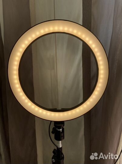 Кольцевая лампа со штативом d26