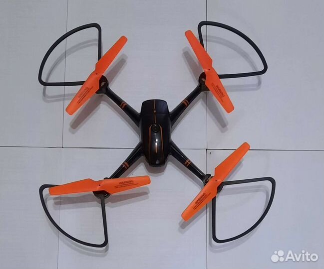 Продаю квадрокоптер в отличном состоянии