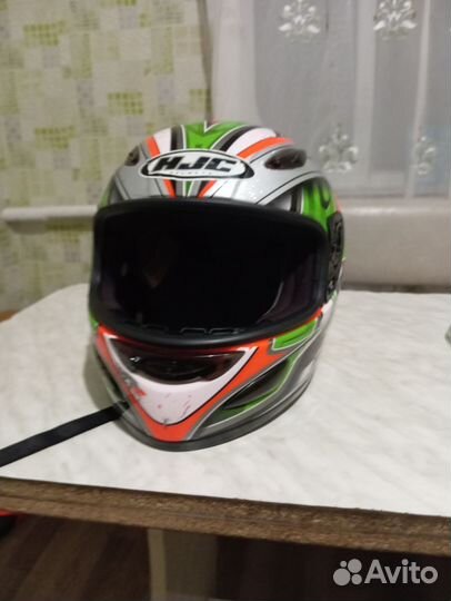 Продаю мотошлем