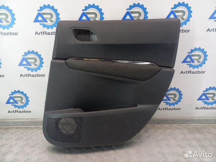Обшивка двери задней правой Peugeot 3008 1.6