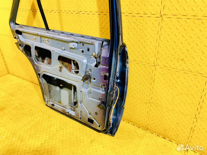 Дверь зад. левая Mercedes-Benz 190 W201 82-94