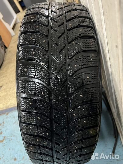 Bridgestone Ice Cruiser 5000 205/65 R15