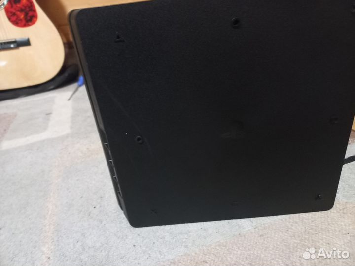 Sony PS4 slim 1tb +2диска
