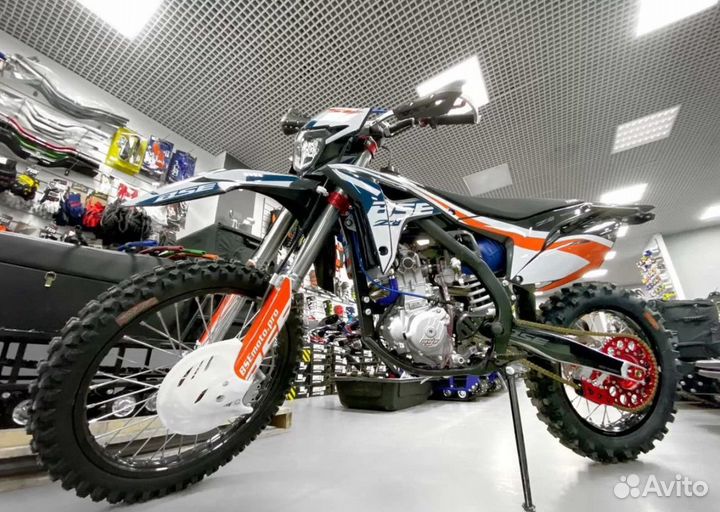 Кроссовый мотоцикл BSE Z8 300e 21/18