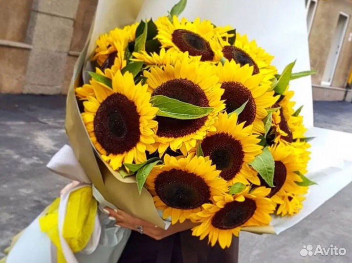 Букет из подсолнухов