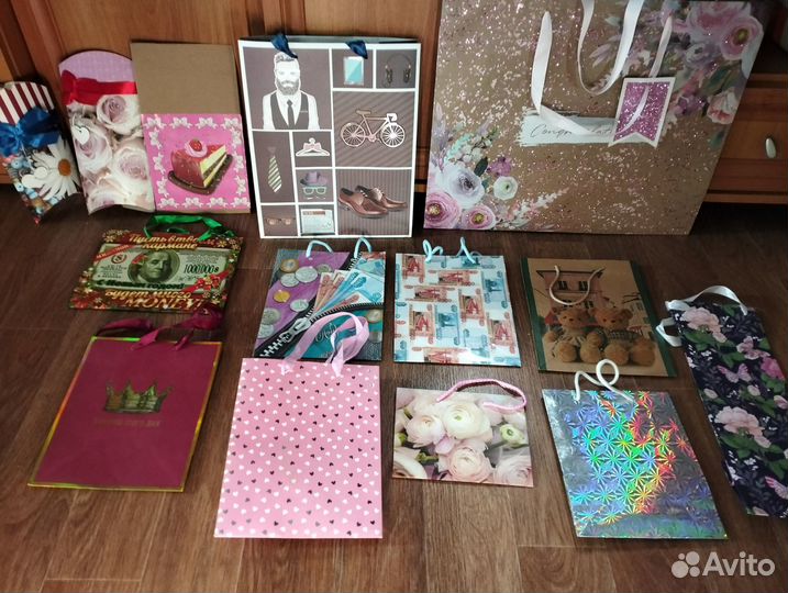 Подарочная упаковка: футляры, коробки и пакеты