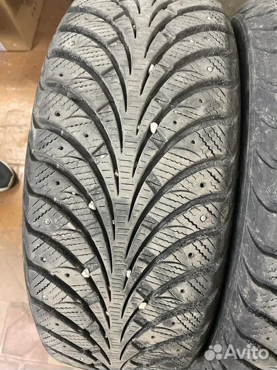 Goodyear UltraGrip Extreme 225/60 R17 99T