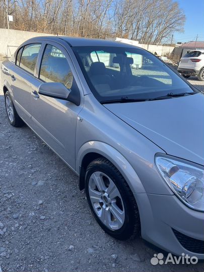 Opel Astra 1.6 МТ, 2008, 197 000 км