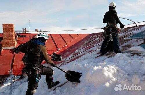 Чистка снега с крыш, уборка територии от снега