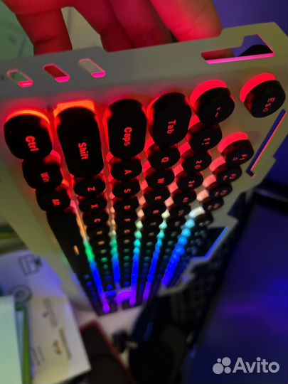 Игровая механическая клавиатура