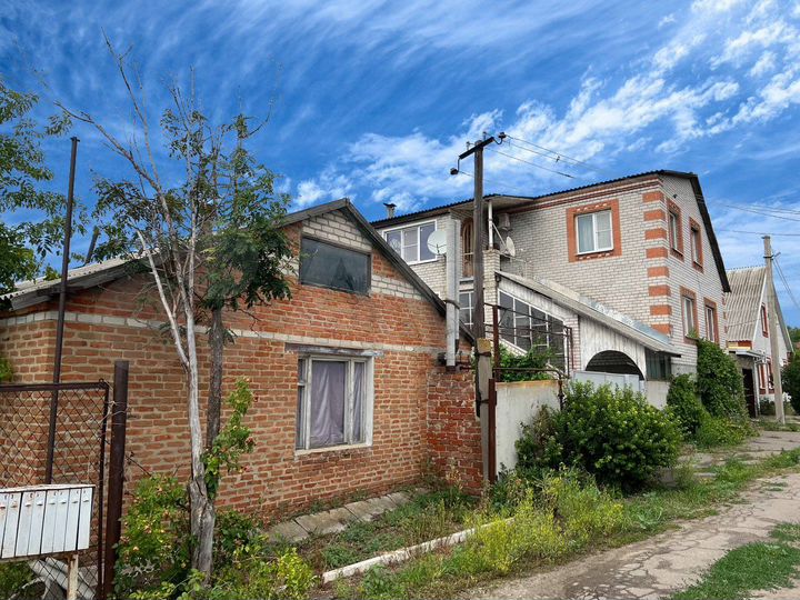 Дом 238 м² на участке 10 сот.