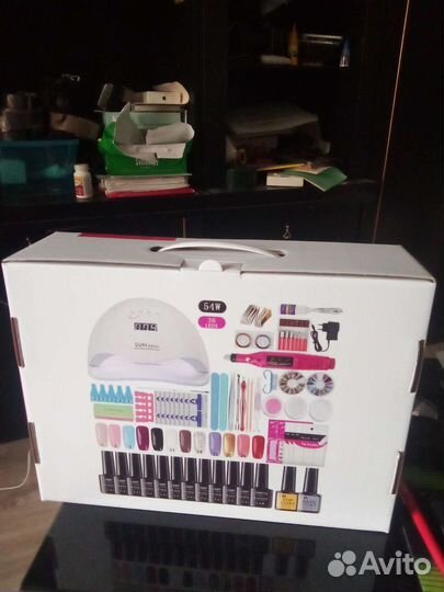 Маникюрный набор подарочный новый