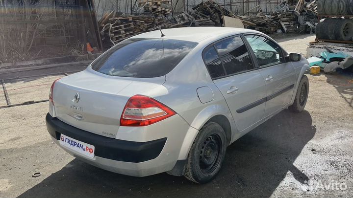 Кронштейн двигателя правый Renault Megane 2 820020