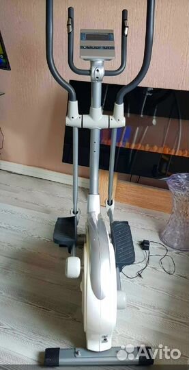 Эллиптический тренажер Oxygen Adelaide White