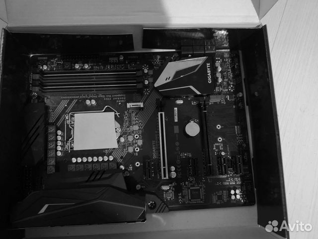 Материнская плата Gigabyte Z390 Gaming X