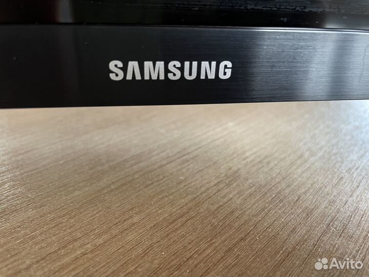 Телевизор Samsung Full HD 32 дюйма