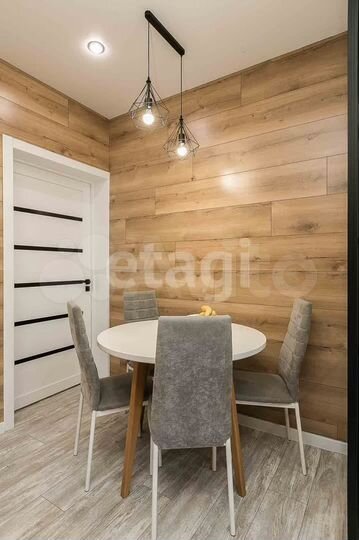 3-к. квартира, 76 м², 1/18 эт.