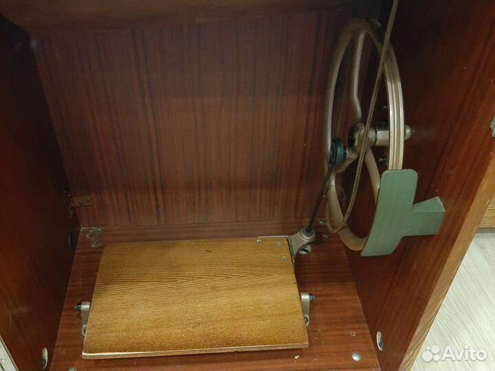 Швейная машина Чайка 3