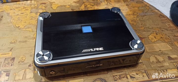 Усилитель Alpine PDX 4.150 и сабвуфер Boston G2
