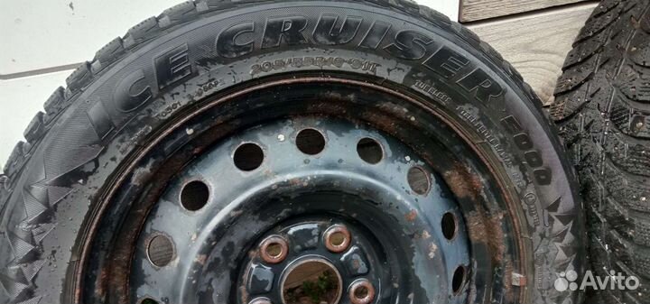 Bridgestone Ice Cruiser 5000 205/55 R16