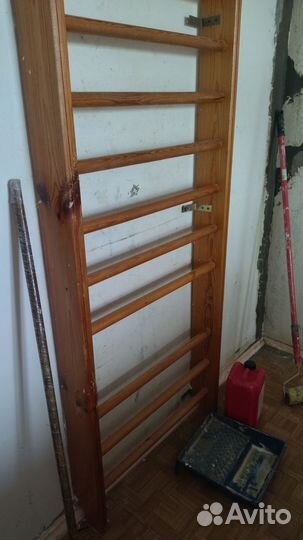 Шведская стенка деревянная с турником бу