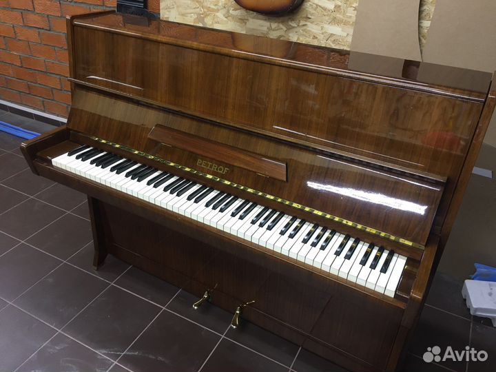 Пианино Petrof Classic