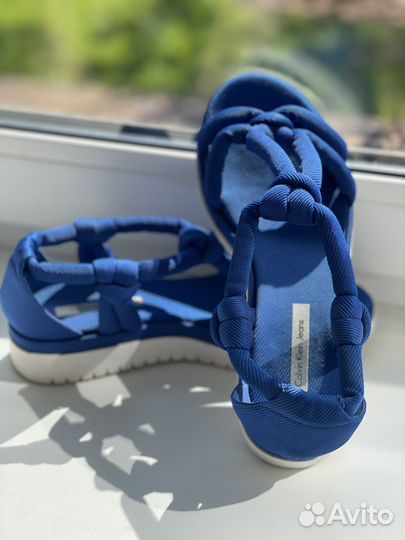 Босоножки Calvin Klein 38