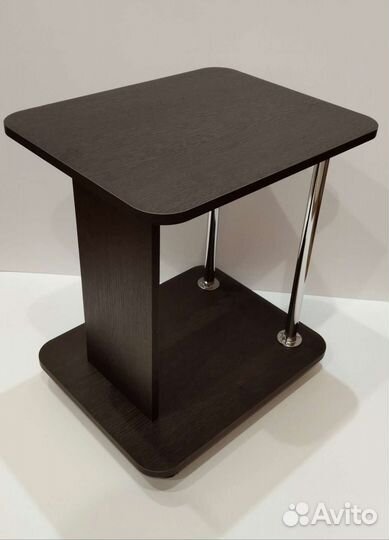 Стол журнальный с колесами