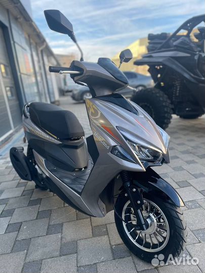 Скутер Motoland FC 150 (WY150) серый