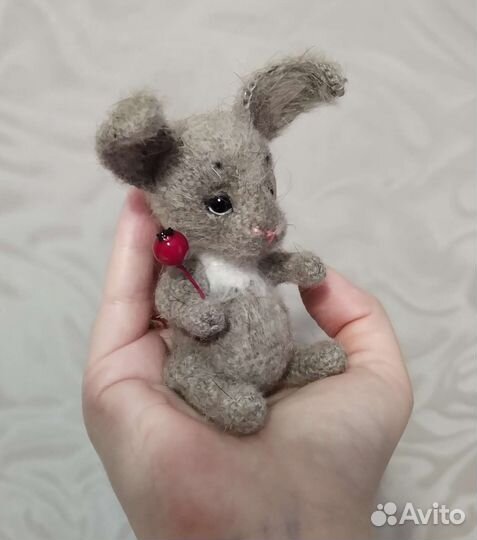 Заяц амигуруми