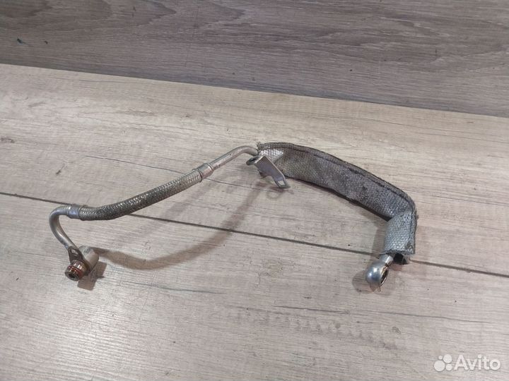 Трубка охлажде турбины Skoda Octavia A5 06J145771E