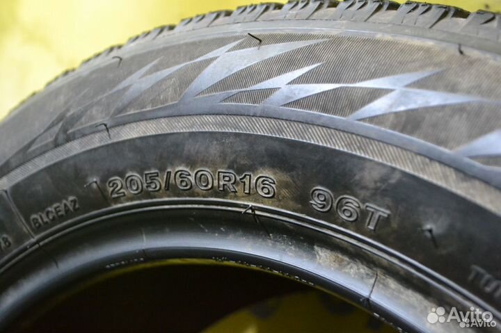 Bridgestone Blizzak Ice 205/60 R16