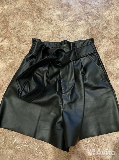 Шорты женские