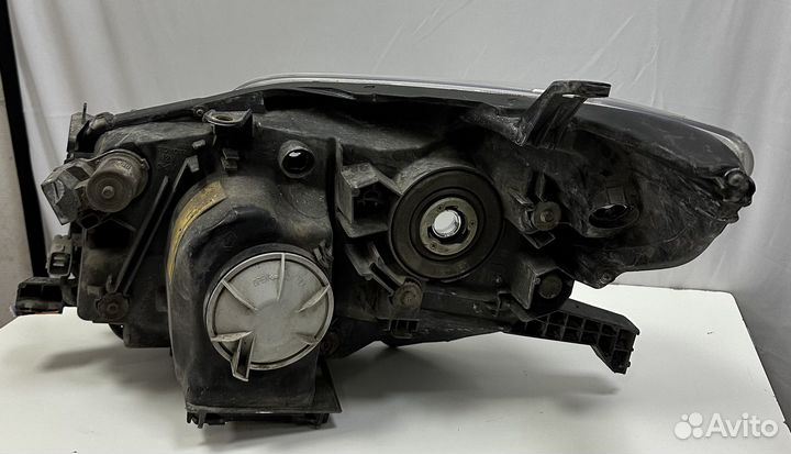 Фара на toyota land cruiser prado 150 2012г