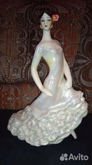 Статуэтка фарфор Балерина Кармен 