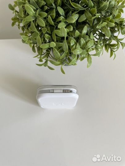 Наушники Apple earpods