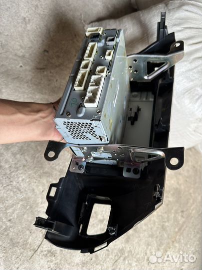 Штатная магнитола Toyota Hilux 2017