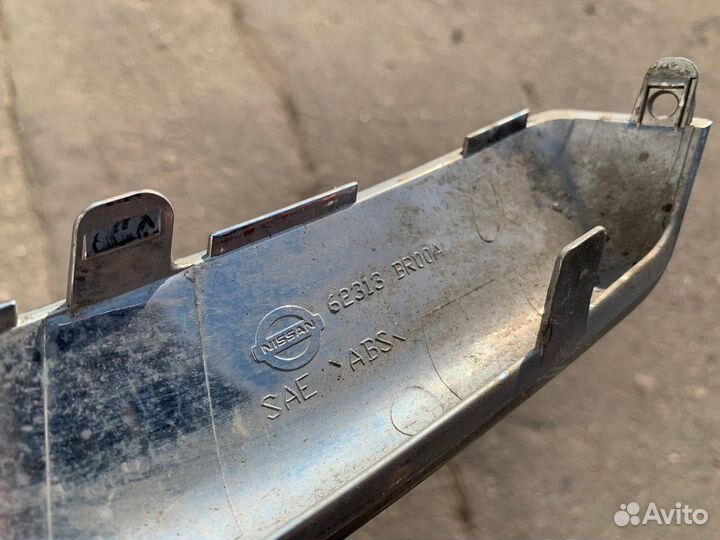 Накладка на решетку радиатора Qashqai J10