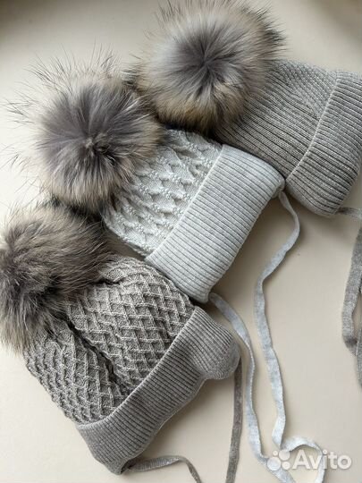 Шапка с натуральным помпоном