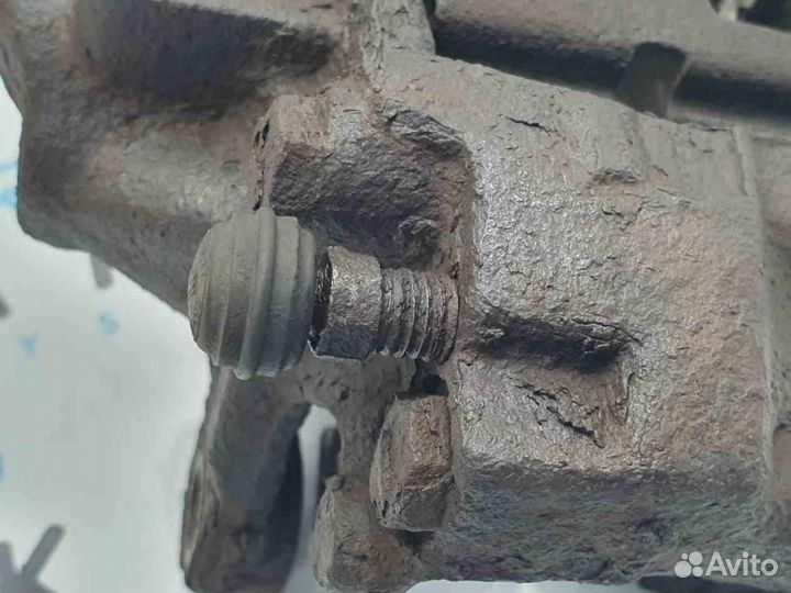 Суппорт Mercedes C W203 2000-2006