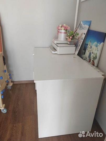 Компьютерный стол IKEA белый