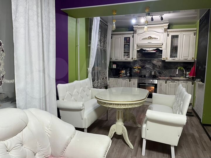 3-к. квартира, 71,1 м², 2/4 эт.