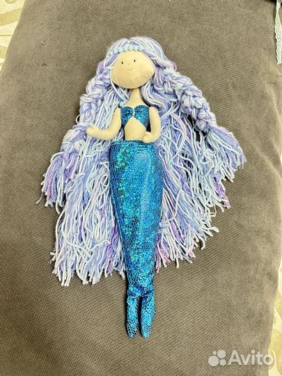 Кукла ручной работы с одеждой