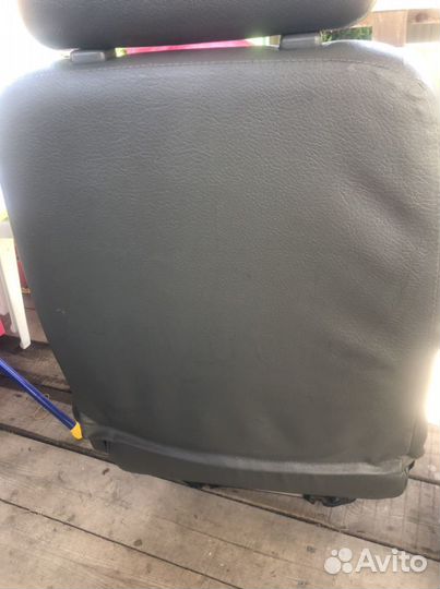 Сиденье пассажирское nissan diesel UD