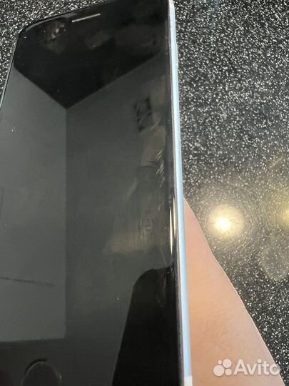 iPhone SE, 128 ГБ
