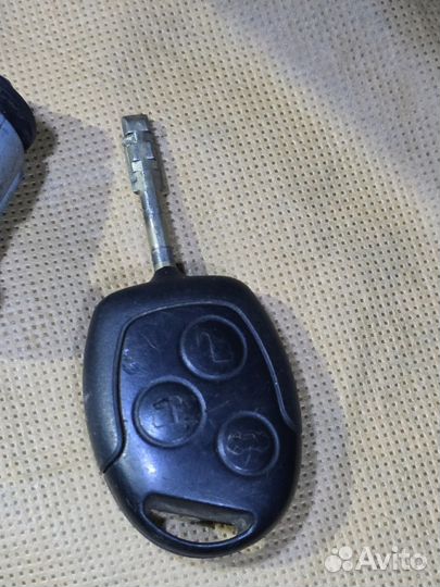 Личинка замка с ключом Форд Мондео 3