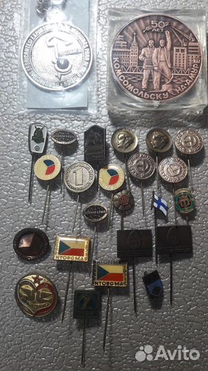 Тяжелые значки СССР